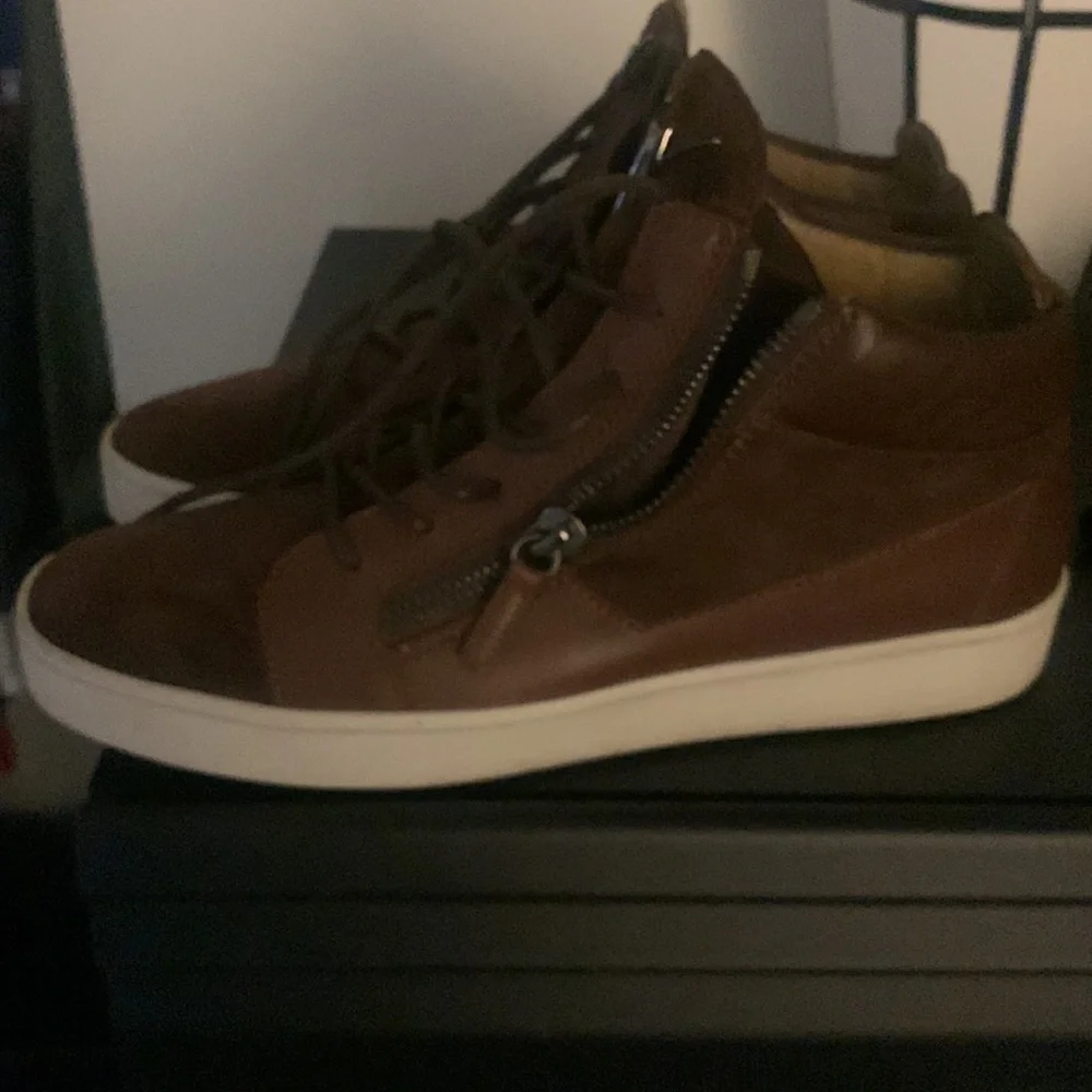 Brown Giuseppe Zanotti in very good condition with dust bag no box - Picture 1 of 6